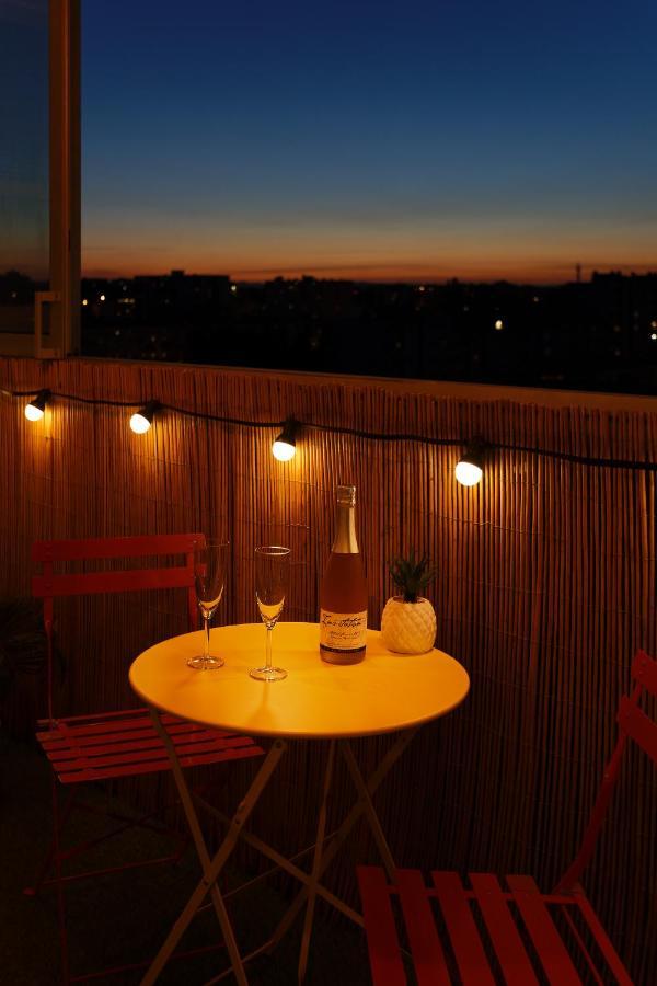 Nid Panoramique VUE WOW ! SPAdéco - LoungeZEN - Terrasse ensoleillée - arrivée autonome - Netflix - emplacement idéal - Lumineux - rénové à neuf - Wifi Fibre - Montpellier Exterior foto