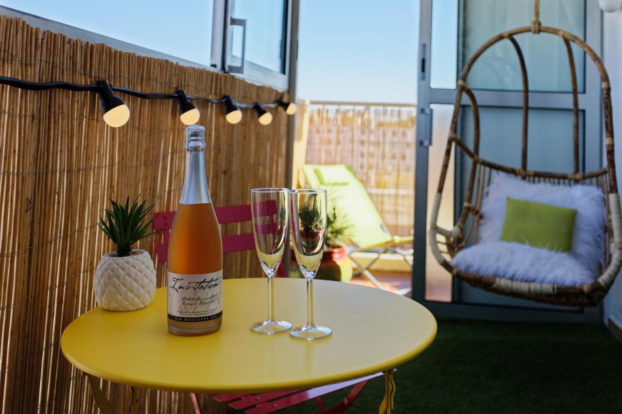 Nid Panoramique VUE WOW ! SPAdéco - LoungeZEN - Terrasse ensoleillée - arrivée autonome - Netflix - emplacement idéal - Lumineux - rénové à neuf - Wifi Fibre - Montpellier Exterior foto